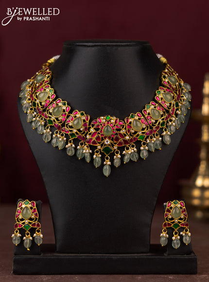 Jadau necklace with jadau kundan stones and pearl & mint green beads hangings