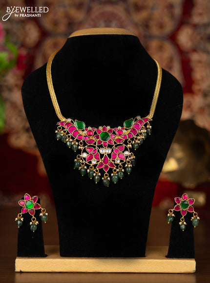 Jadau necklace with jadau kundan stones and pearl & green beads hangings