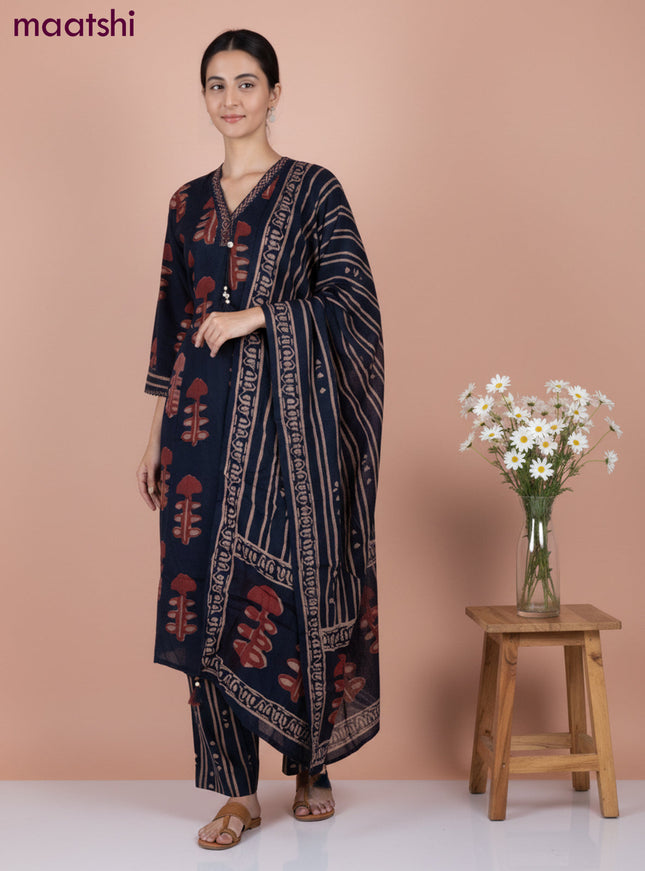 Cotton salwar suit dark peacock green with dabu prints & mirror embroidery work neck pattern and straight cut pant & dupatta