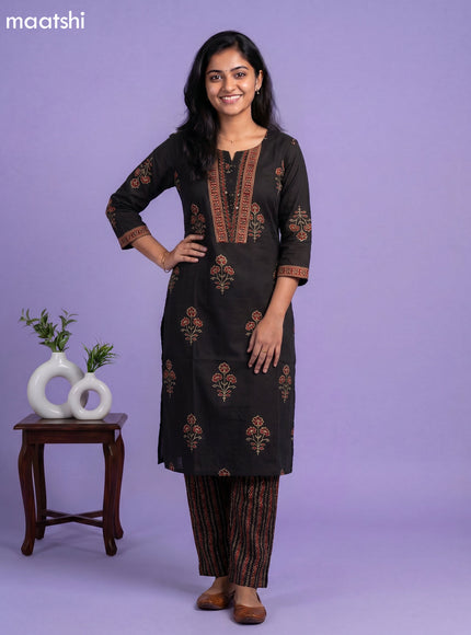 Black Cotton Printed Straight Suit