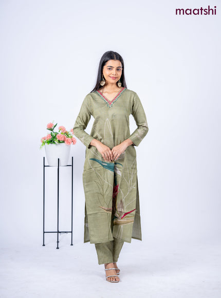 Rayon kurti set green with prints & embroidery mirror work v neck pattern and straight cut pant