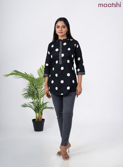 Cotton short kurti black and off white with butta prints & embroidery work neck pattern without pant