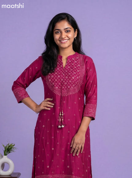 Magenta Pink Art Tussar Printed Fish Cut Kurti Set