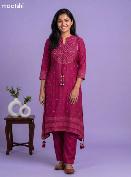 Magenta Pink Art Tussar Printed Fish Cut Kurti Set