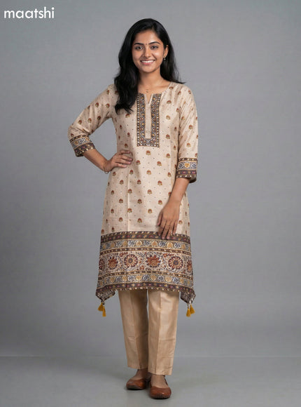 Cream Muslin Kalamkari Printed Fish Cut Suit