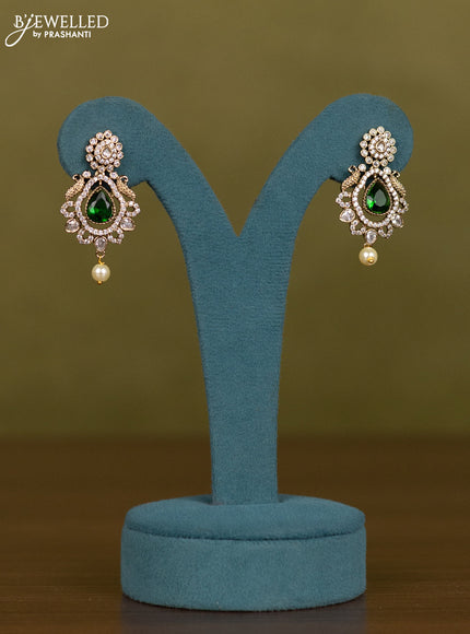 Necklace with emerald & cz stones and pearl hanging in victorian finish