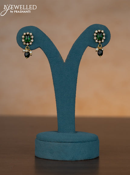 Invisible chain with emerald & kundan stones and pearl & green beads hangings
