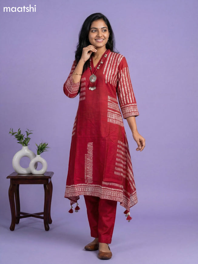 Pink Art Tussar Printed Fish Cut Kurti Set