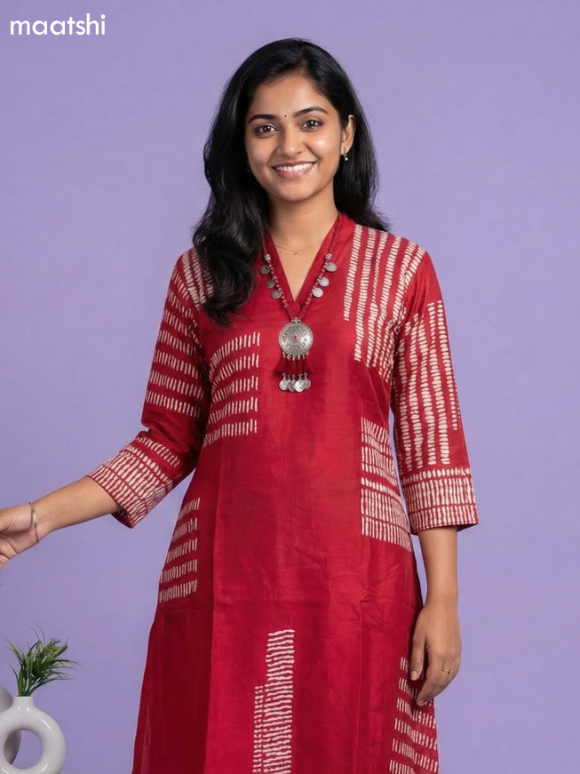 Pink Art Tussar Printed Fish Cut Kurti Set