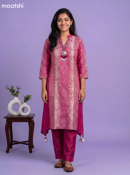 Magenta Pink Art Tussar Printed Fish Cut Kurti Set
