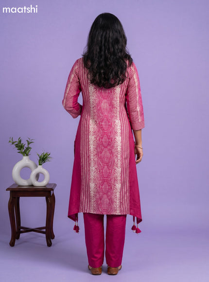 Magenta Pink Art Tussar Printed Fish Cut Kurti Set