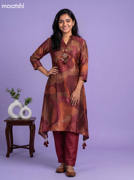 Maroon and Brown Art Tussar Printed Fish Cut Kurti Set
