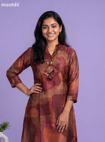 Maroon and Brown Art Tussar Printed Fish Cut Kurti Set