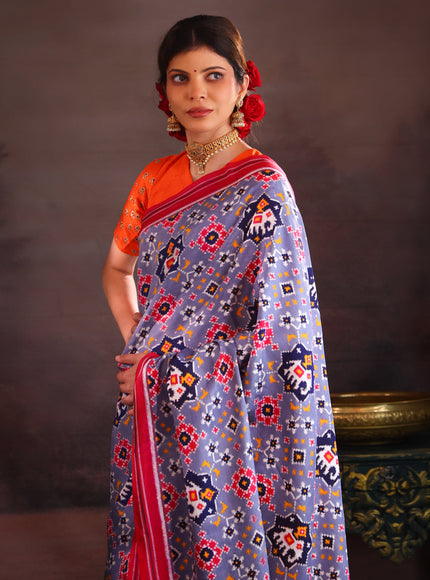 Patan Patola Grey And Pink Silk Saree