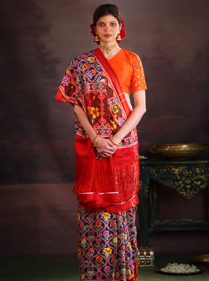 Patan Patola Navy Blue And Maroon Silk Saree