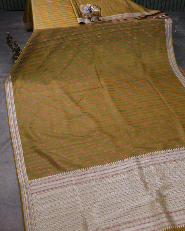 Mehendi Green Banarasi Tanshoi Silk Saree