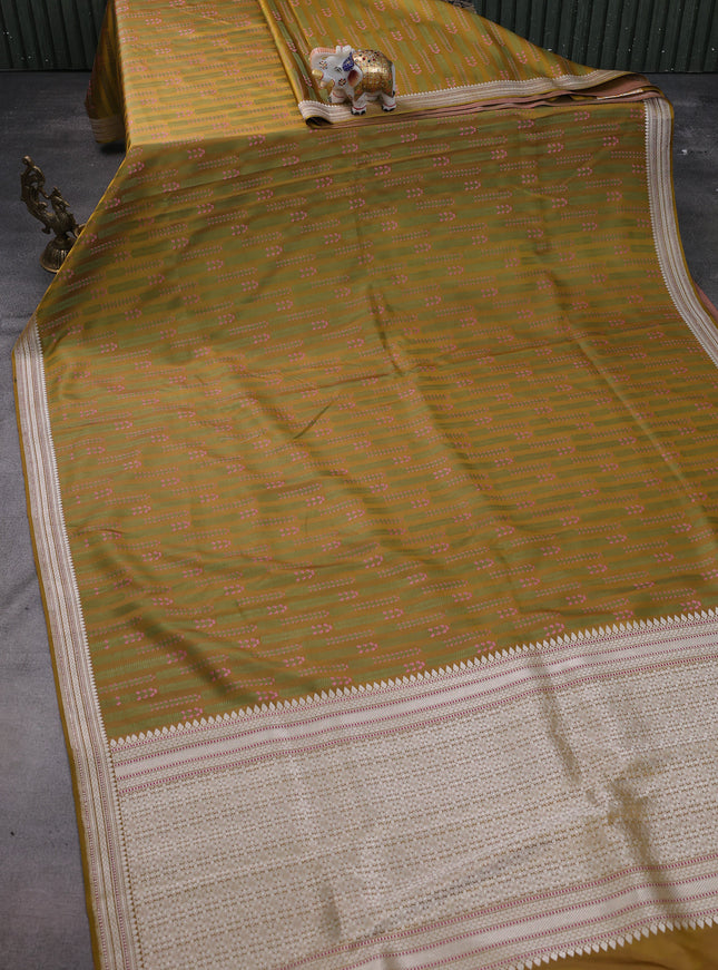 Mehendi Green Banarasi Tanshoi Silk Saree