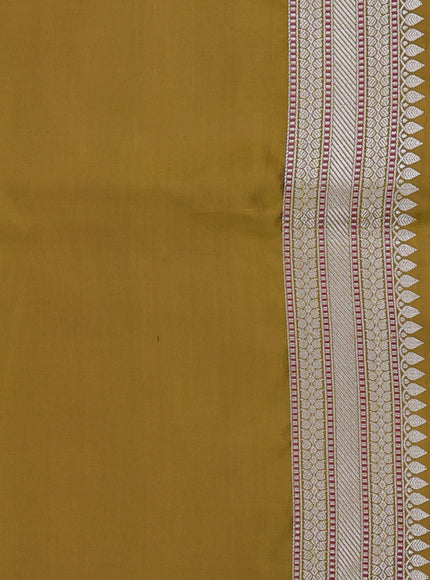 Mehendi Green Banarasi Tanshoi Silk Saree