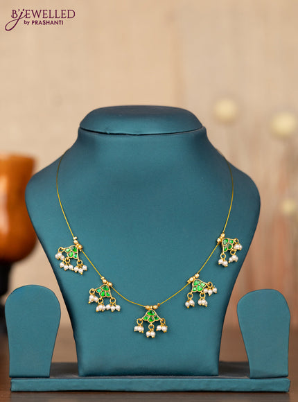Invisible chain with green jadau stones and pearl hangings without earrings