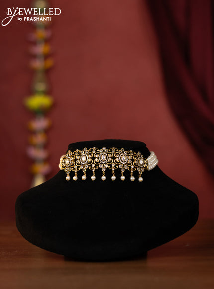 Beaded choker with victorian finish pendant