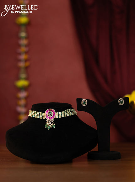 Beaded choker with oval jadau pendant