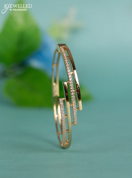 Zircon bracelet with cz stones in gold finish