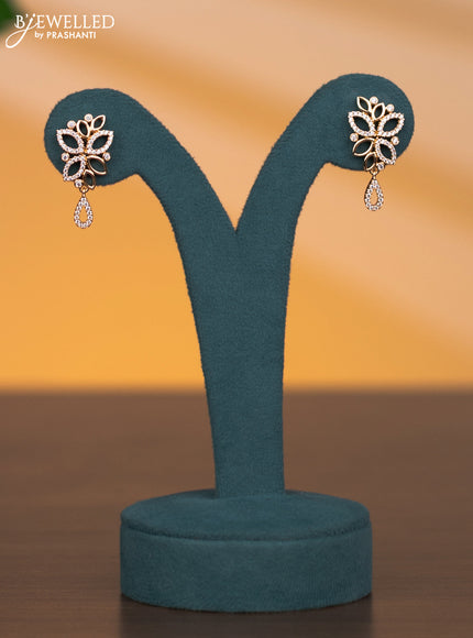 Zircon necklace with cz stones in gold finish