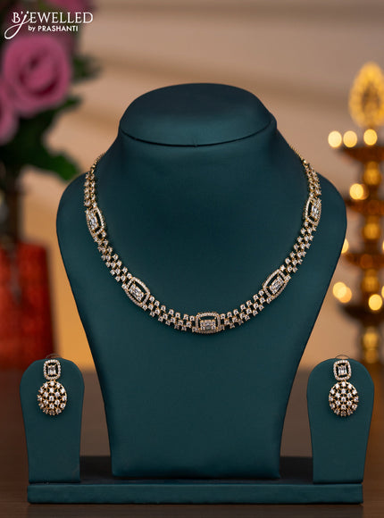 Zircon necklace with cz stones in gold finish