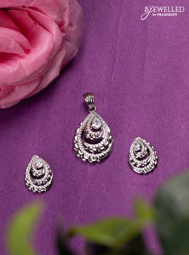 Zircon Pendant Set