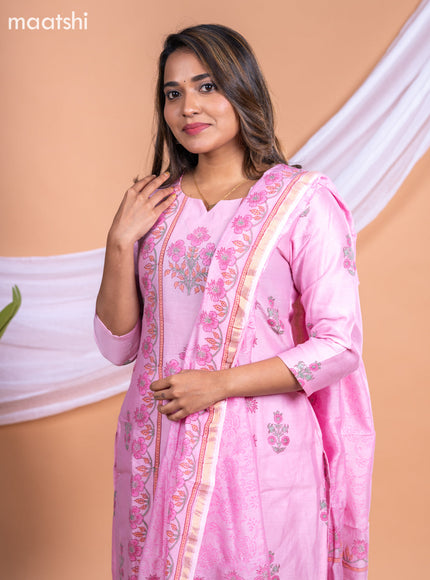 Peach Pink With Floral Prints & Simple Neck Pattern