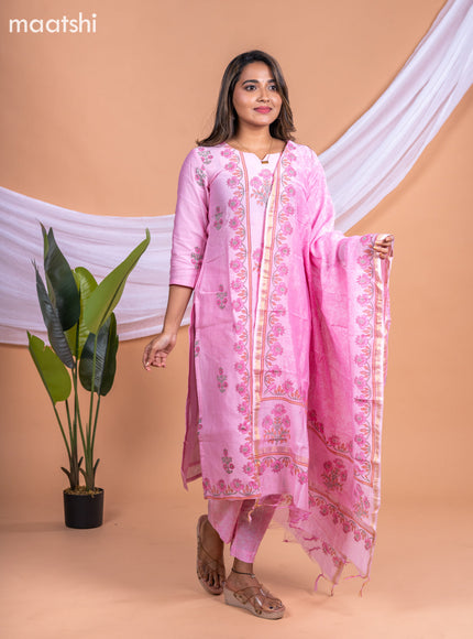 Peach Pink With Floral Prints & Simple Neck Pattern