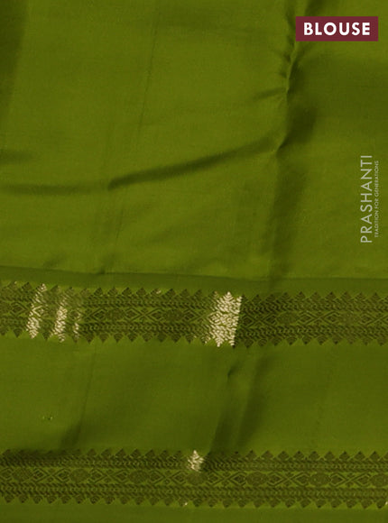 Pure kanchipuram silk saree dark green and light green with allover vairaosi pattern & buttas and rettapet zari woven border