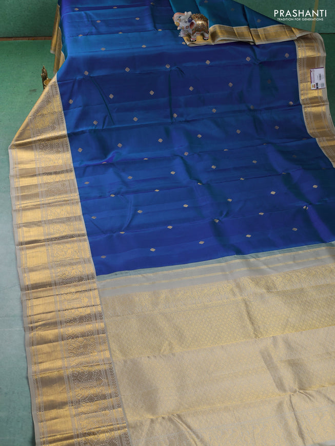 Pure kanchipuram silk saree blue and beige with zari woven buttas and zari woven korvai border