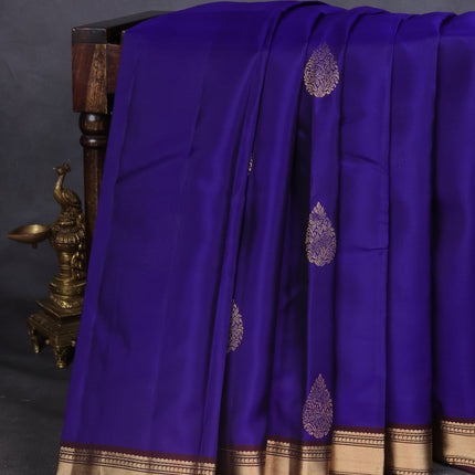 Collection image for: Kanchipurams by Prashanti