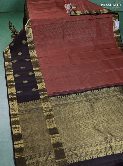 Pure kanchipuram silk saree peach shade and coffee brown with allover small zari checked pattern and long rettapet zari woven butta border