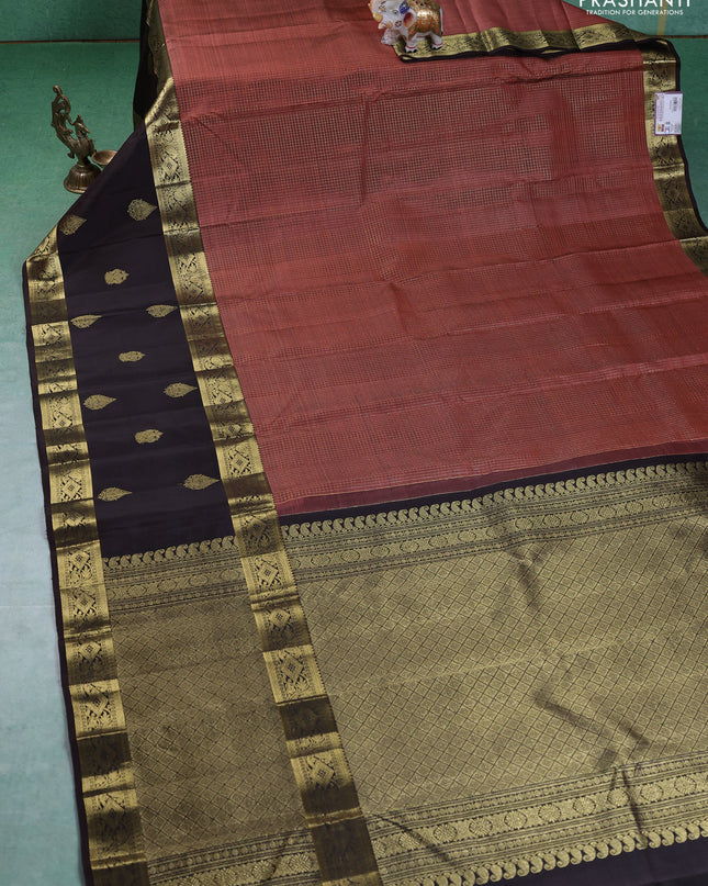 Pure kanchipuram silk saree peach shade and coffee brown with allover small zari checked pattern and long rettapet zari woven butta border