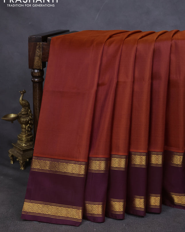 Pure uppada silk saree orange and wine shade with plain body and rettapet zari woven border