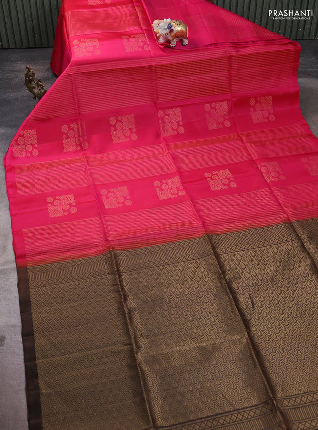 Pure soft silk saree pink and brown with allover zari weaves in borderless style