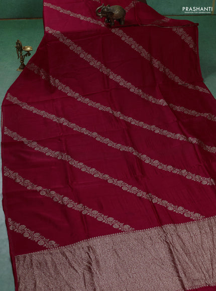 Banarasi semi raw silk saree red with allover thread & zari weaves and woven border