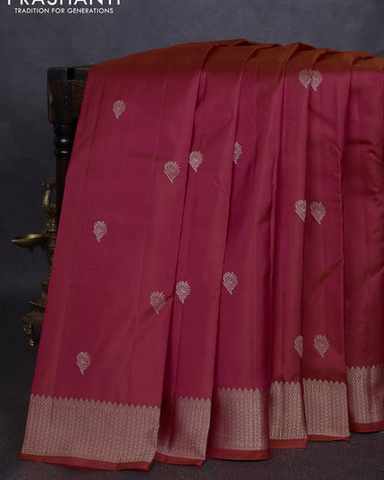 Pure kanchipuram silk saree dual tone orange with thread woven buttas and thread woven border