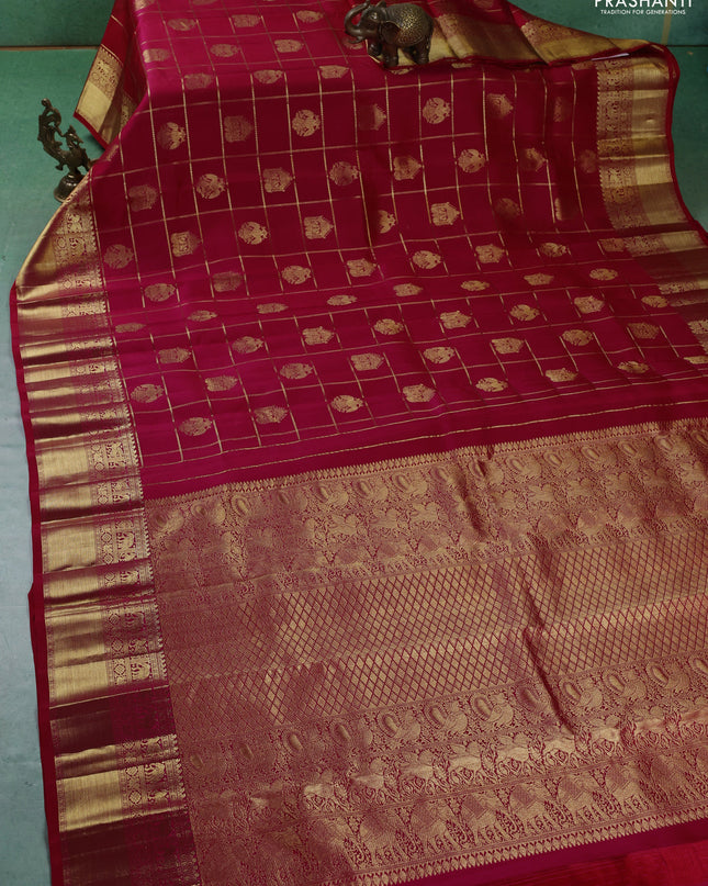 Pure kanchipuram silk saree dual shade of pink with allover zari checks & buttas and zari woven korvai border