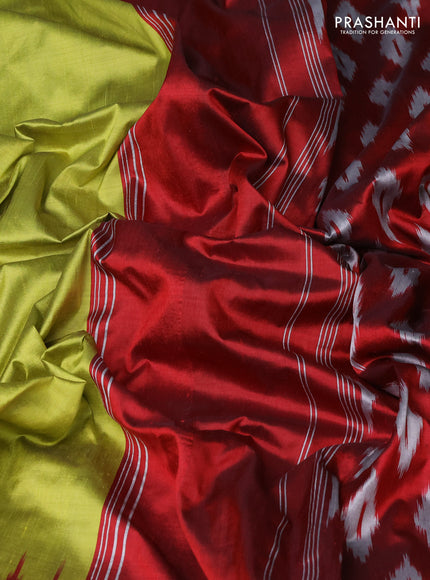 Pure pochampally silk saree light green and maroon with plain body and temple design zari woven simple border