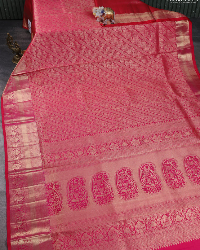 Pure kanchipuram silk saree dual shade of pink with allover zari woven brocade weaves and zari woven border