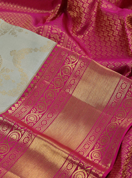 Pure kanchipuram silk saree pastel green and pink with allover zari woven brocade weaves and long zari woven border