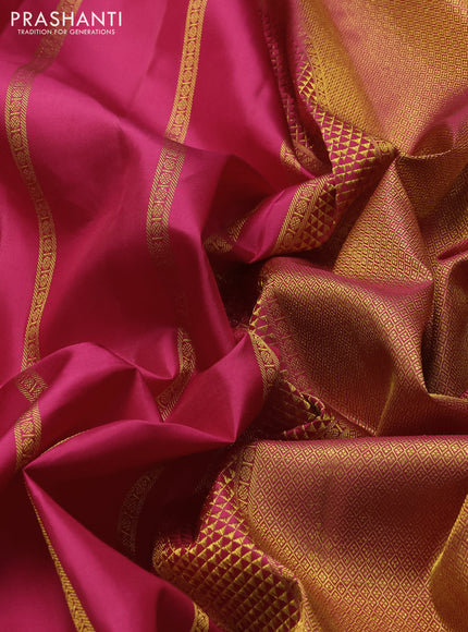 10Yards silk saree pink and bottle green with annam & rudhraksha zari woven buttas and zari woven border