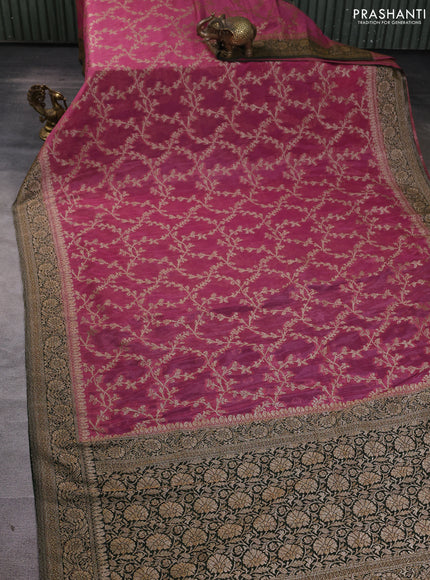 Banarasi Art Georgette Saree pastel pink and bottle green with allover thread & zari weaves and woven border