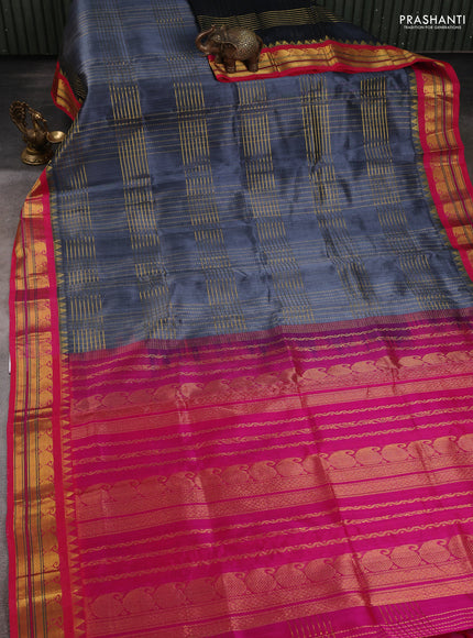 Silk Cotton saree grey and pink with allover zari woven checked pattern and zari woven korvai border