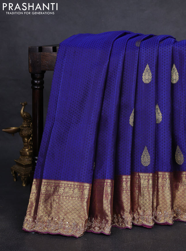 Kanchipuram silk saree purple with allover zari woven brocade weaves and embroidered border