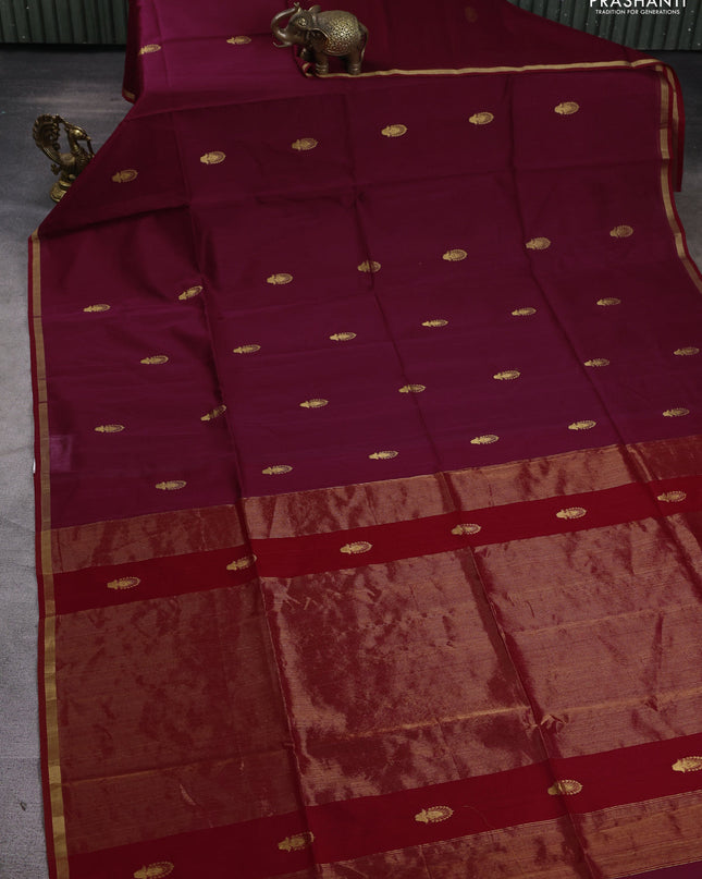 Maheshwari silk cotton saree wdark magenta pink and red with zari woven buttas and small zari woven border