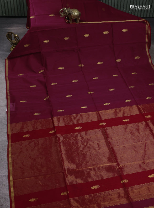 Maheshwari silk cotton saree wdark magenta pink and red with zari woven buttas and small zari woven border